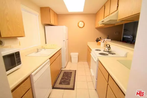 Palm Desert, CA 92211,40324 Pebble Beach CIR #32-05