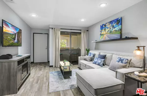 Palm Springs, CA 92262,751 N Los Felices CIR #212