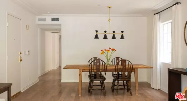 West Hollywood, CA 90048,146 S Clark DR #101