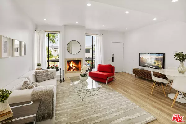 1220 Manning AVE #9, Los Angeles, CA 90024
