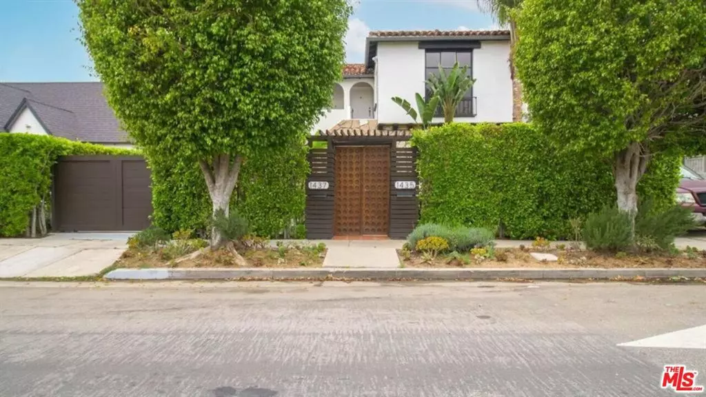 1435 S Ridgeley DR, Los Angeles, CA 90019