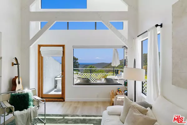 Malibu, CA 90265,2919 Valmere DR