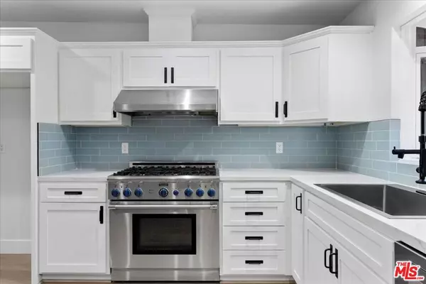 Topanga, CA 90290,21171 Colina DR