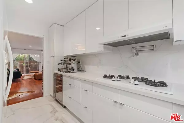 Santa Monica, CA 90404,1327 Stanford ST #3