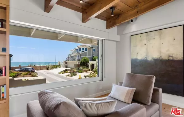 1424 Nathan LN, Ventura, CA 93001