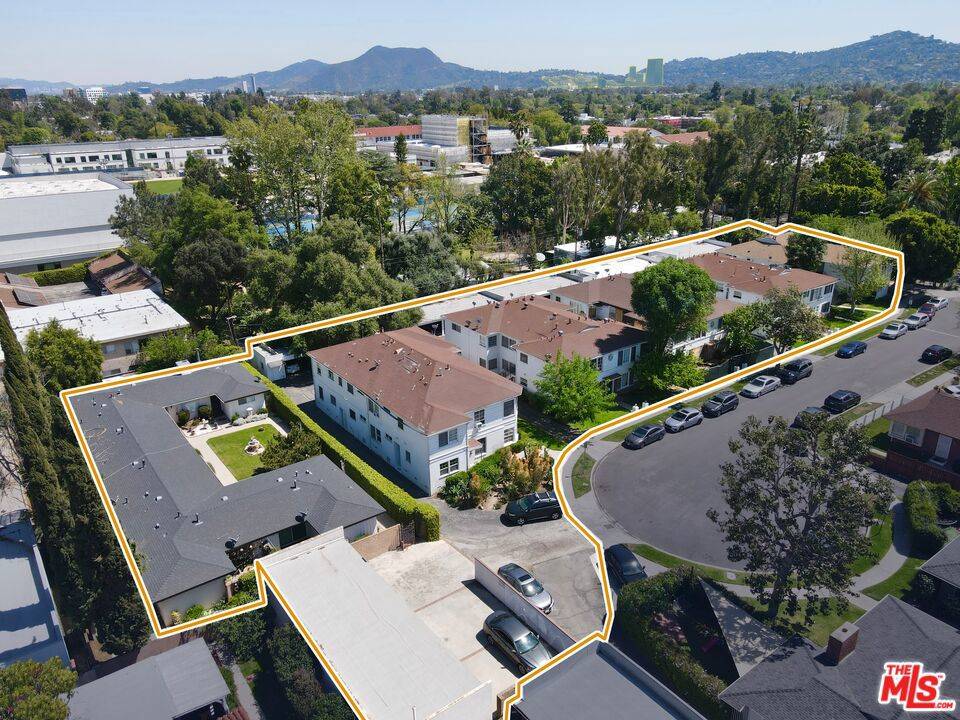 Valley Village, CA 91607,5300 - 5330 Radford AVE
