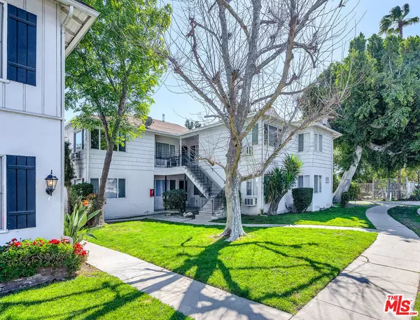 Valley Village, CA 91607,5300 - 5330 Radford AVE