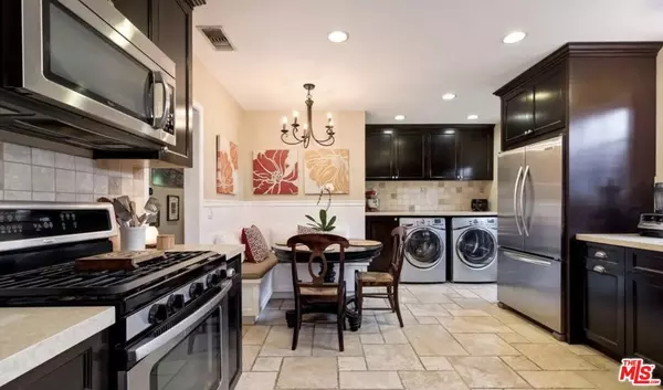 North Hollywood, CA 91602,4181 Elmer AVE