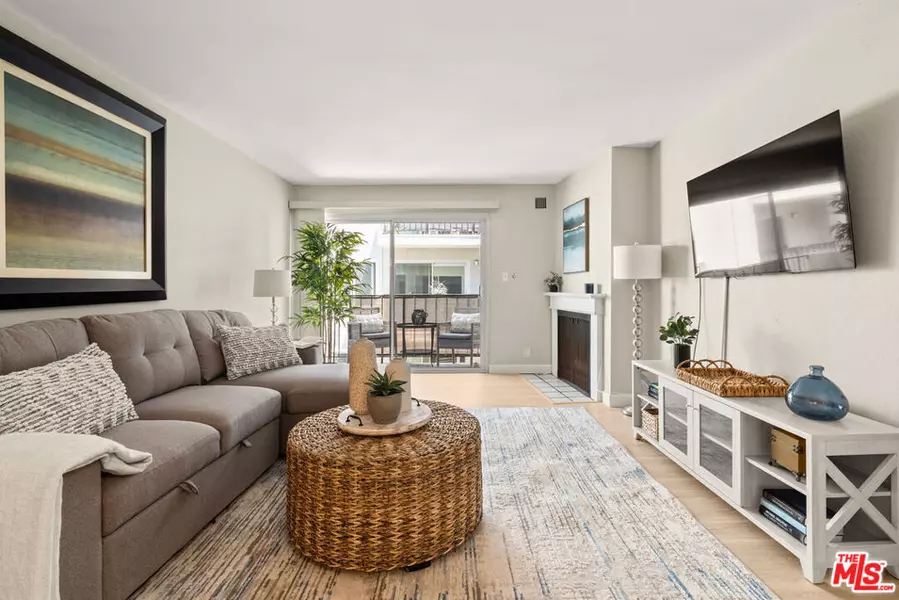 8163 Redlands ST #24, Playa Del Rey, CA 90293