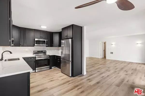 621 San Vicente BLVD #110, Santa Monica, CA 90402