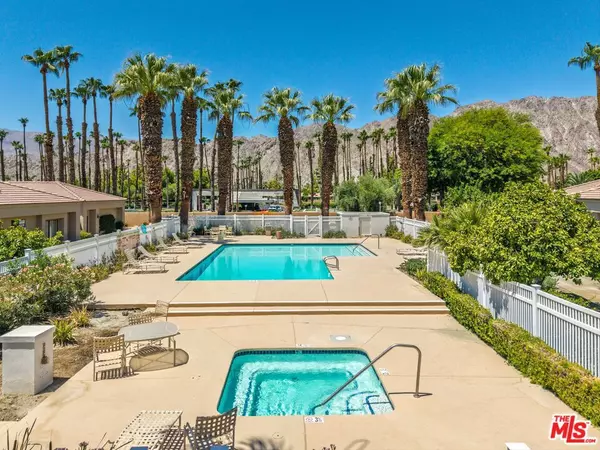 La Quinta, CA 92253,55092 Oak Tree #A16