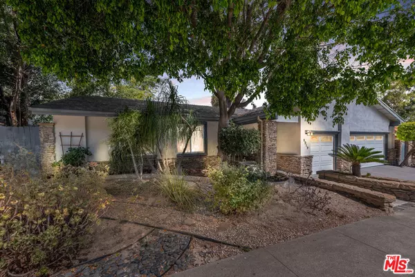 West Hills, CA 91304,8919 Moorcroft AVE