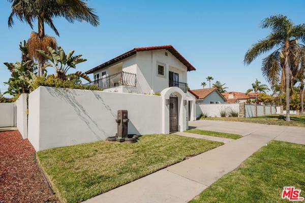 2039 Irvine AVE, Costa Mesa, CA 92627