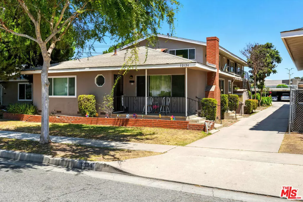 Hawthorne, CA 90250,12134 Grevillea AVE