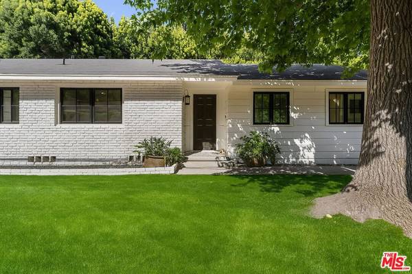 1450 N Bundy DR, Los Angeles, CA 90049