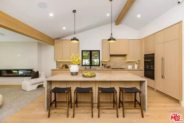 Sherman Oaks, CA 91401,5305 Allott AVE