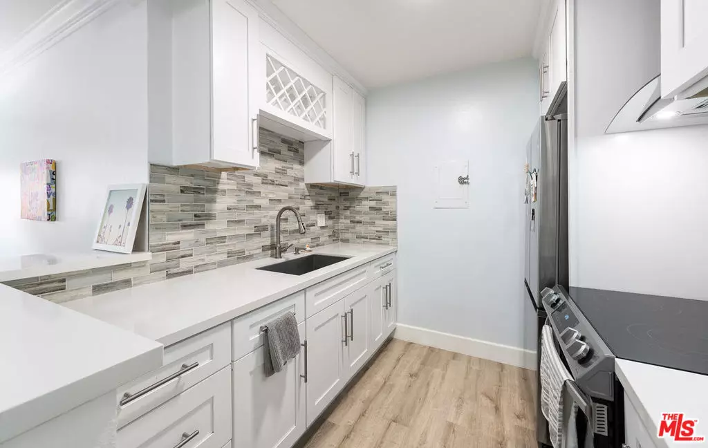 Playa Del Rey, CA 90293,7740 Redlands ST #M3078