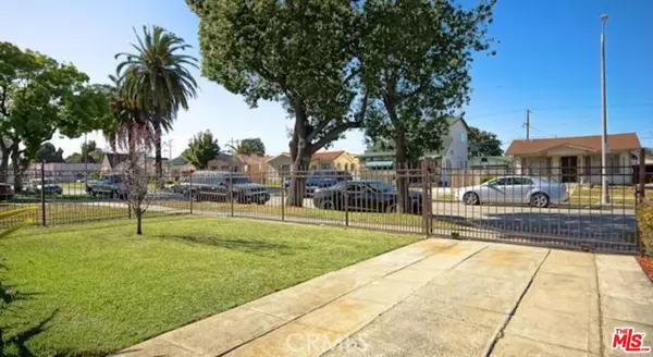 Los Angeles, CA 90044,738 W 105th ST