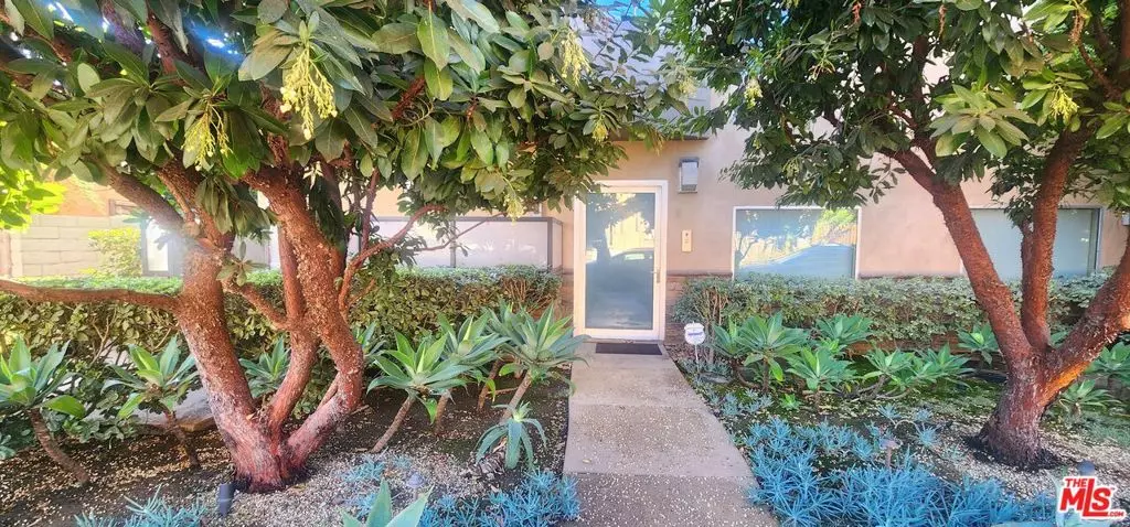 West Hollywood, CA 90069,9008 Keith AVE #1