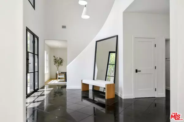 Calabasas, CA 91302,25505 Hamilton CT
