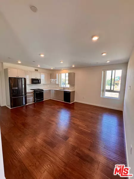 5531 La Mirada AVE #302, Los Angeles, CA 90038