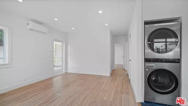 Santa Monica, CA 90404,3119 Arizona AVE