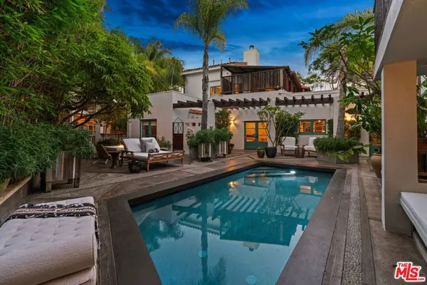 Los Angeles, CA 90069,8249 Marmont LN
