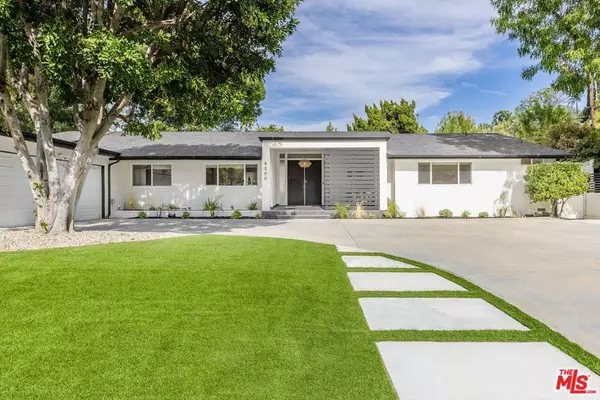 5200 Del Moreno DR, Woodland Hills, CA 91364