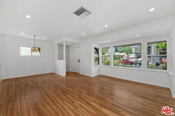 Sherman Oaks, CA 91411,5346 Natick AVE