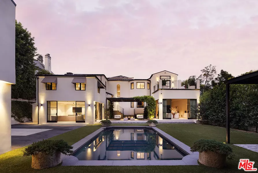 2401 Nottingham AVE, Los Angeles, CA 90027