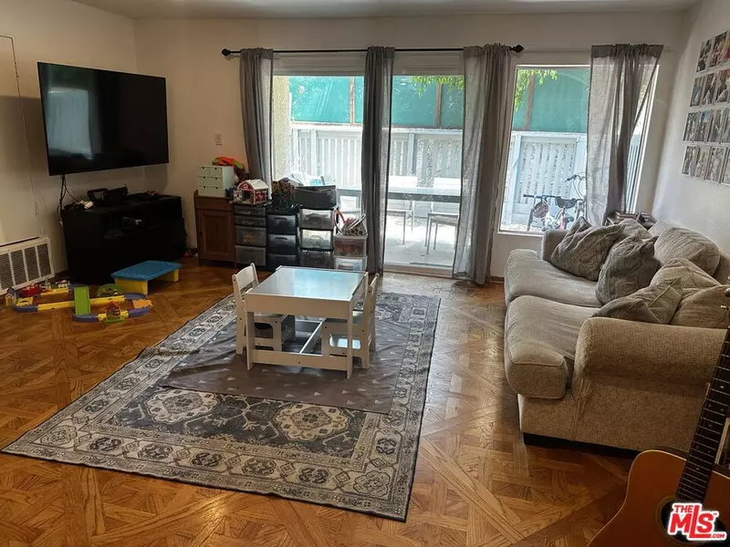 5700 Etiwanda AVE #135, Tarzana, CA 91356