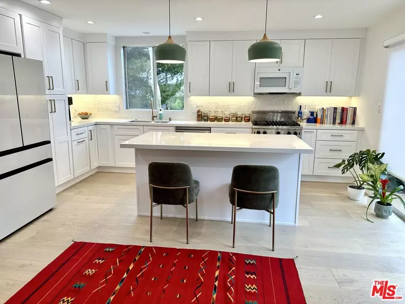 630 Raymond AVE #5, Santa Monica, CA 90405