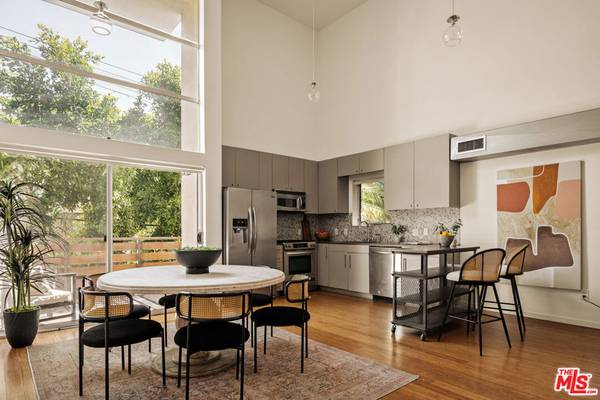 7062 Hawthorn AVE #103, Los Angeles, CA 90028