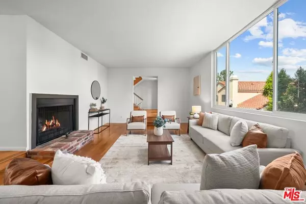 Tarzana, CA 91356,5840 Etiwanda AVE #3