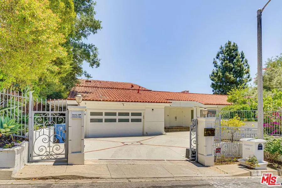 1410 Stradella RD, Los Angeles, CA 90077