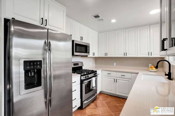 Palm Springs, CA 92264,748 E Mesquite AVE