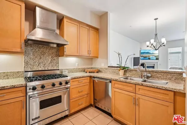 Marina Del Rey, CA 90292,4050 Glencoe AVE #320
