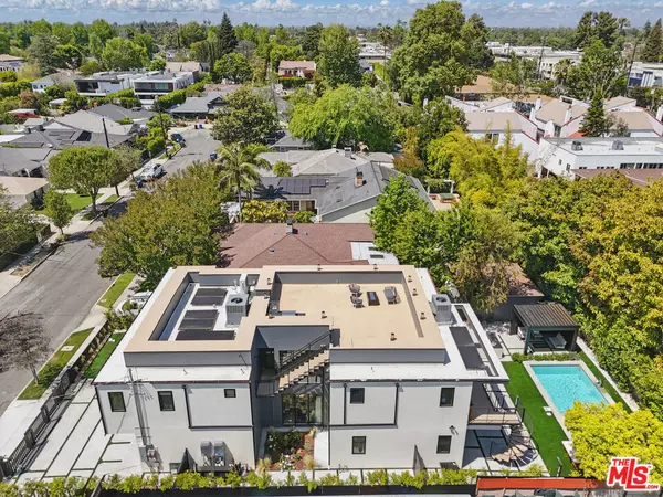 Sherman Oaks, CA 91423,4904 Van Noord St