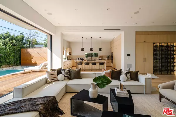 819 N Ogden DR, Los Angeles, CA 90046