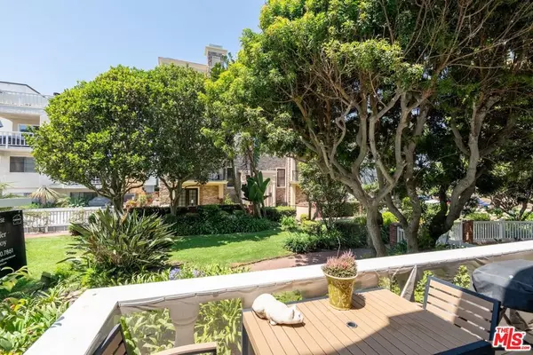 Marina Del Rey, CA 90292,20 Ketch ST #1
