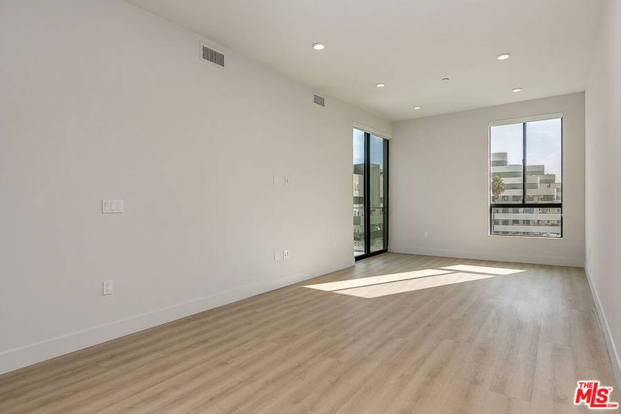 3833 Dunn #208, Culver City, CA 90232