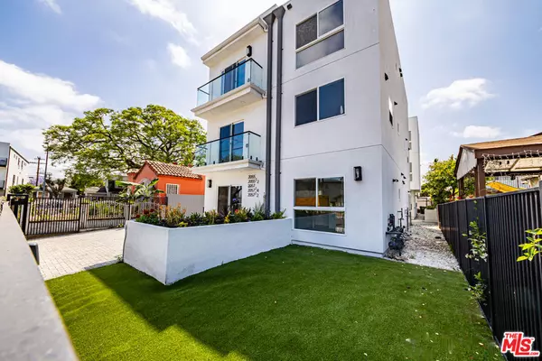 2055 S Garth AVE, Los Angeles, CA 90034