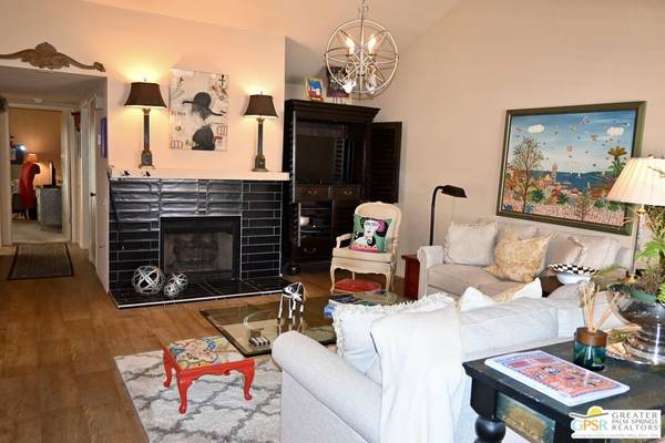 2117 Sunshine WAY #3, Palm Springs, CA 92264