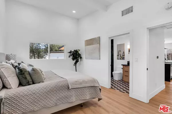 Arleta, CA 91331,13301 Chase ST