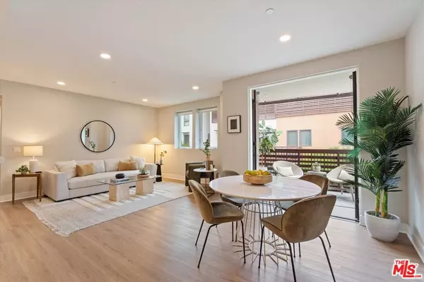 6030 Seabluff DR #413, Los Angeles, CA 90094