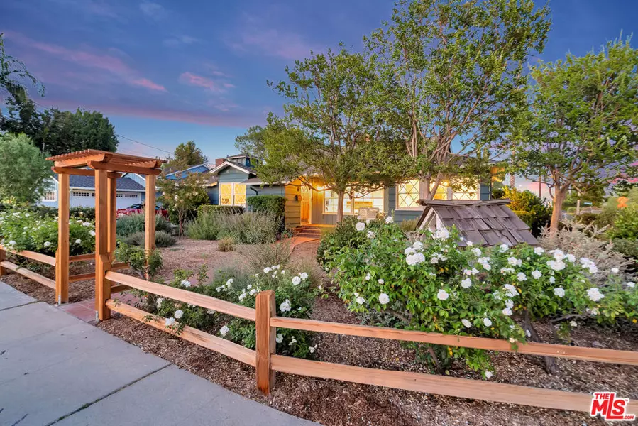 5102 Vesper AVE, Sherman Oaks, CA 91403