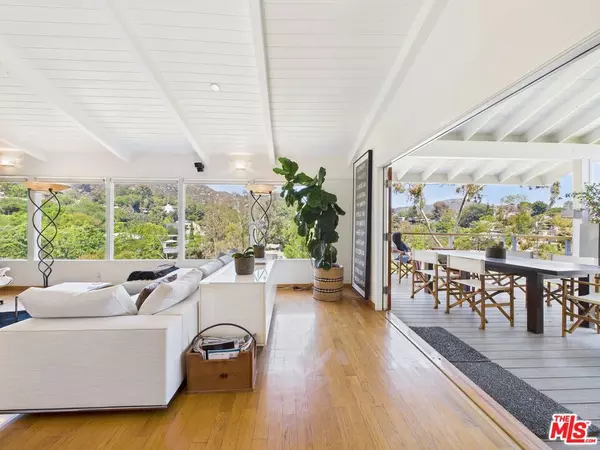 3162 Durand DR, Los Angeles, CA 90068
