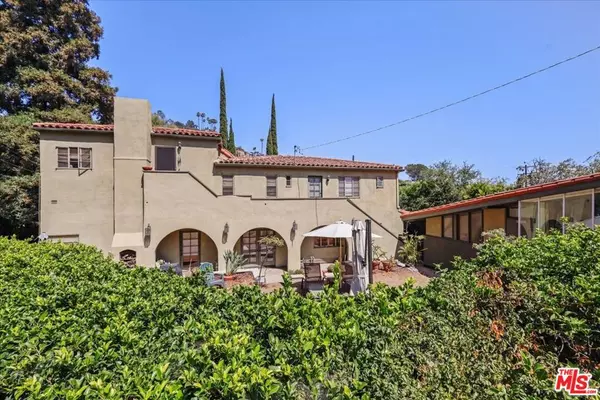 2515 N Commonwealth AVE, Los Angeles, CA 90027