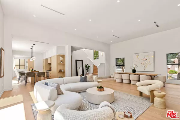 1401 N Bundy DR, Los Angeles, CA 90049
