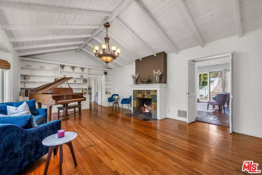 10321 Rochester AVE, Los Angeles, CA 90024